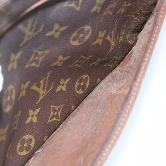 LOUIS VUITTON Monogram Compiegne 28 Clutch Bag - Picture 9 of 16